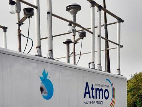 Hybrid air quality monitor system: the experience of ATMO Hauts-de-France