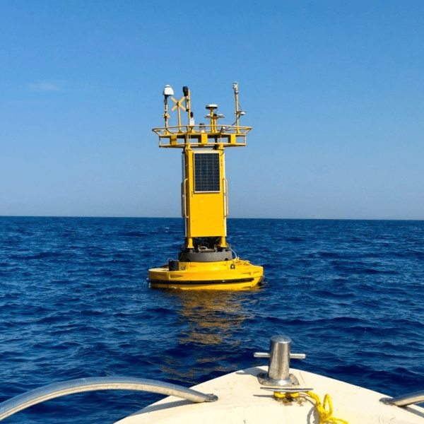 Monitorización ambiental con datos oceánicos mediante boyas en NEOM . Kunak