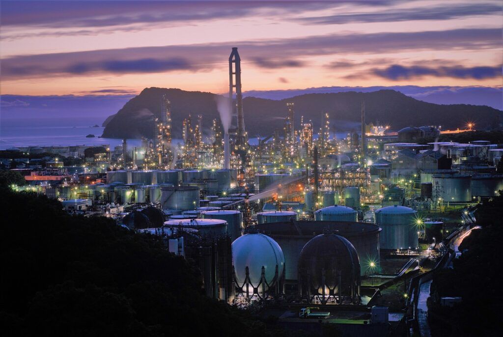 Facilities and storage area of a petrochemical industry - Kunak