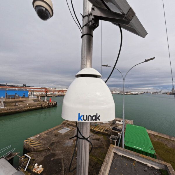 Monitorización de calidad del aire en el puerto de Le Havre para medir contaminantes en tiempo real - Kunak
