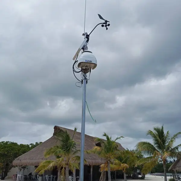 Sargasso toxic gas monitoring by Kunak in the Caribbean for environmental and tourism protection