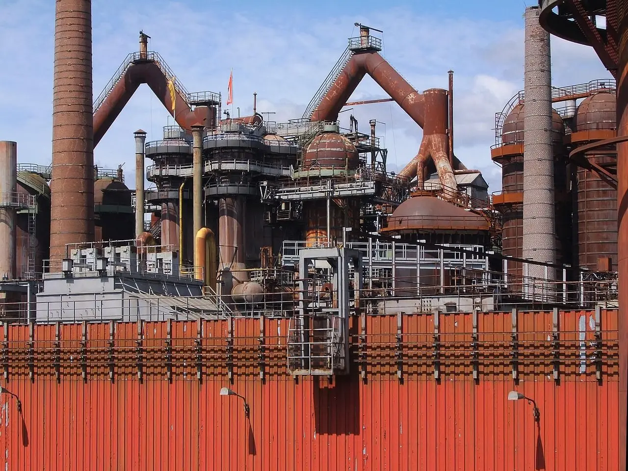 Efectos de la corrosión ambiental en instalación industrial_Kunak