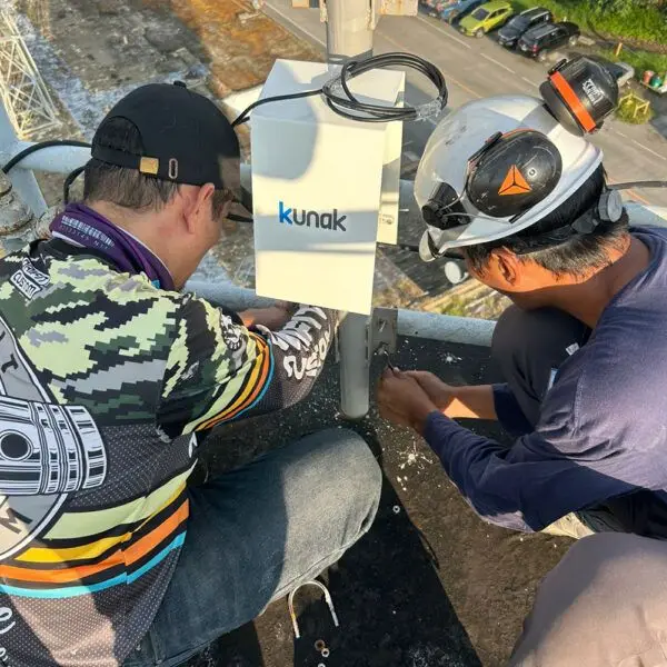 Estación Kunak AIR Pro monitorizando la calidad del aire y el ruido en el Aeropuerto Internacional de Subic Bay (Filipinas) - Kunak