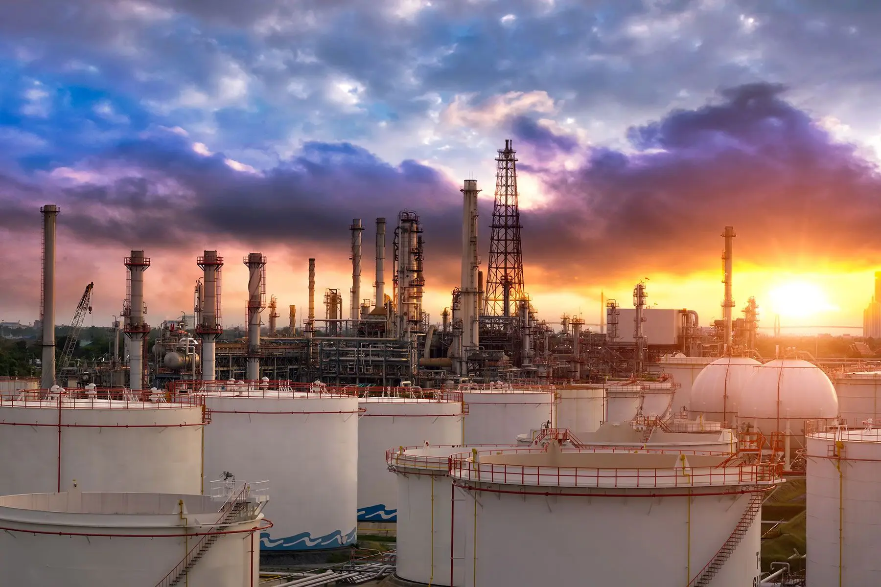 Petrochemical industries and fossil fuel storage are major sources of non-methane hydrocarbons – Kunak