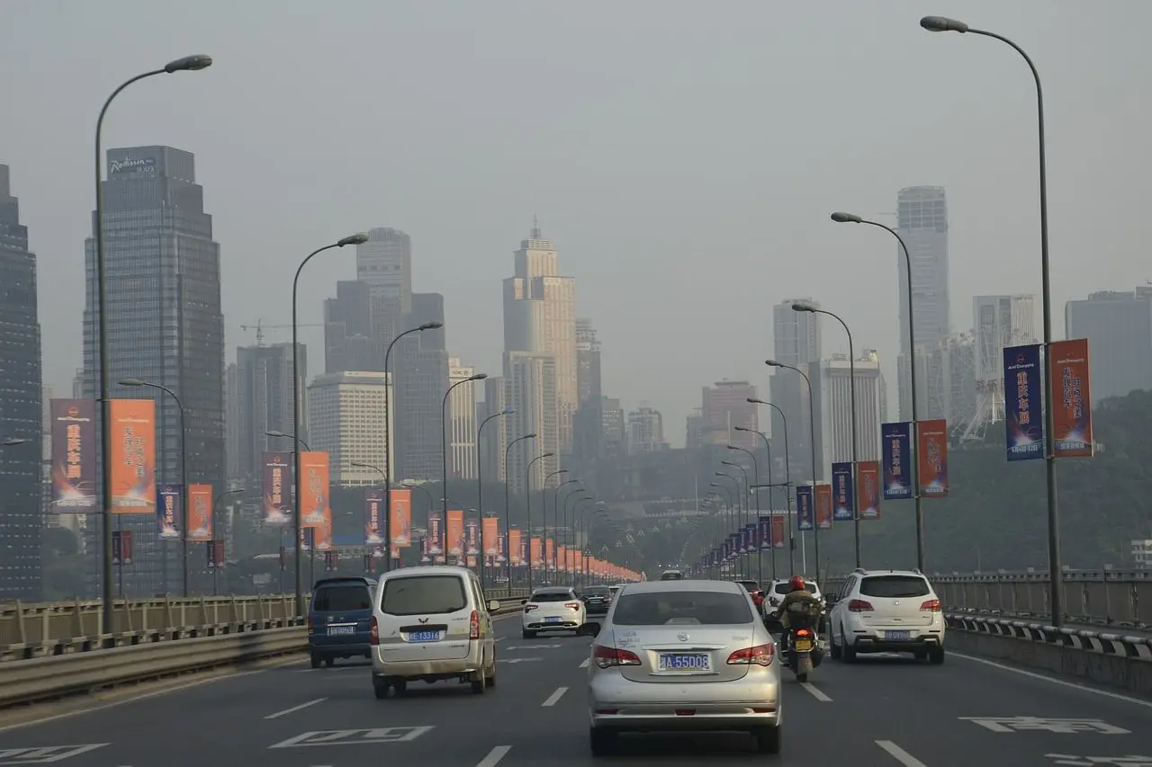 Urban emissions from vehicle combustion engines are one of the main sources of non-methane hydrocarbons released into the atmosphere – Kunak