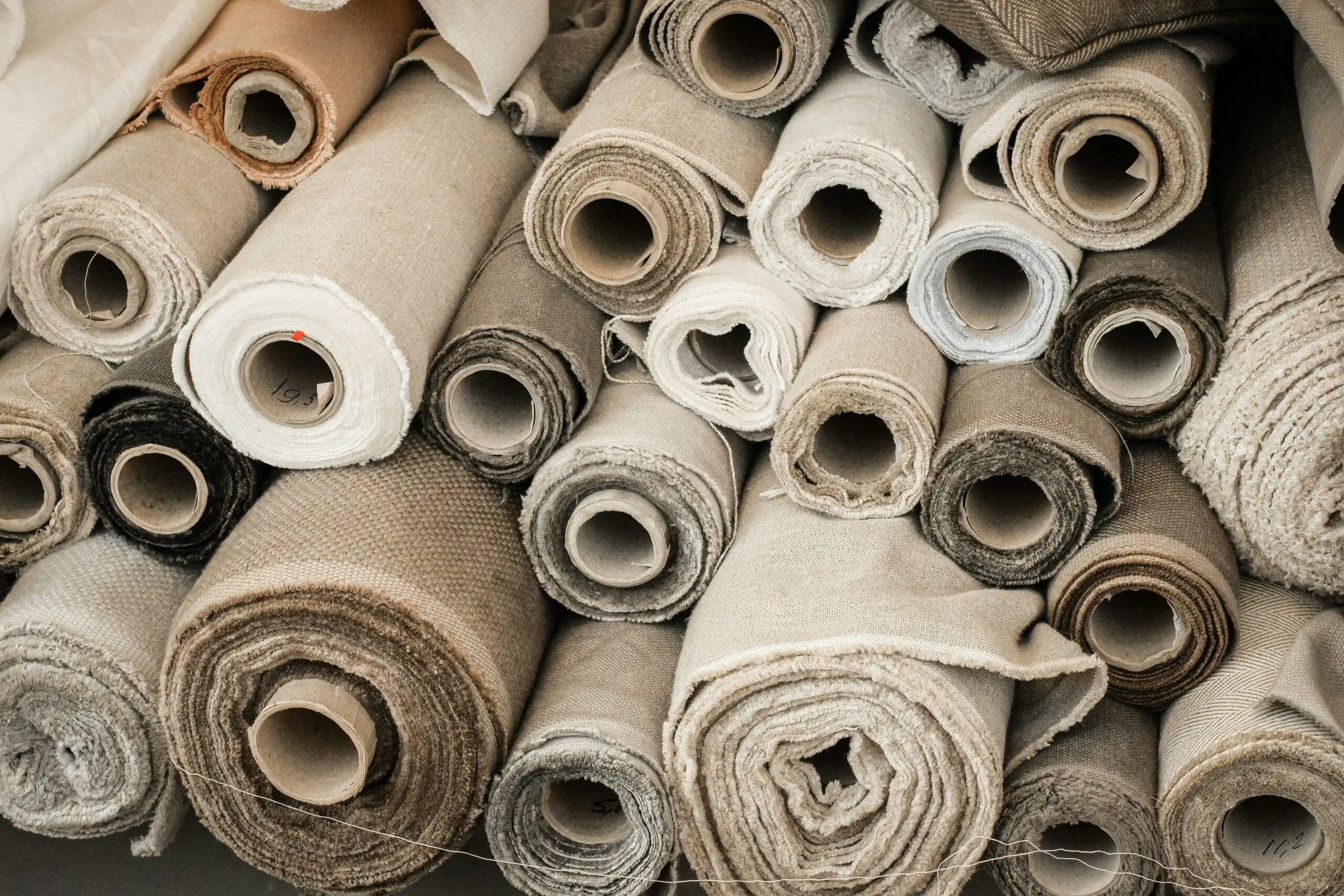 Dans l’industrie textile, le chlore est principalement utilisé comme agent blanchissant et désinfectant_Kunak