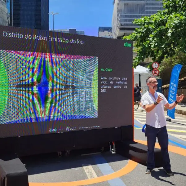 Distrito de bajas emisiones en Rio de Janeiro - Río de Janeiro crea el primer distrito de baja emisión de Brasil con monitoreo avanzado del aire para mejorar la salud y la sostenibilidad urbana.