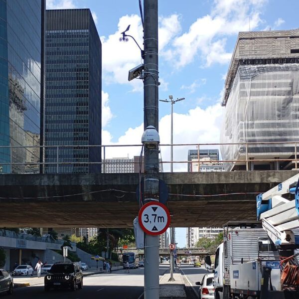 Distrito de bajas emisiones en Rio de Janeiro - Río de Janeiro crea el primer distrito de baja emisión de Brasil con monitoreo avanzado del aire para mejorar la salud y la sostenibilidad urbana.