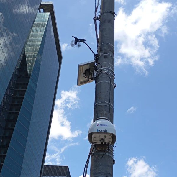 Distrito de bajas emisiones en Rio de Janeiro - Río de Janeiro crea el primer distrito de baja emisión de Brasil con monitoreo avanzado del aire para mejorar la salud y la sostenibilidad urbana.