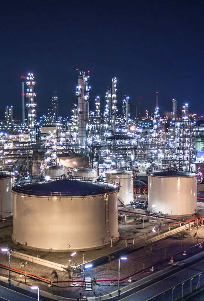 Surveillance des émissions dans le secteur pétrolier et gazier - Surveillance continue des émissions dans le secteur pétrolier et gazier. Détecte les fuites de méthane en temps réel, réduit les risques et garantit le respect de la réglementation environnementale - Kunak