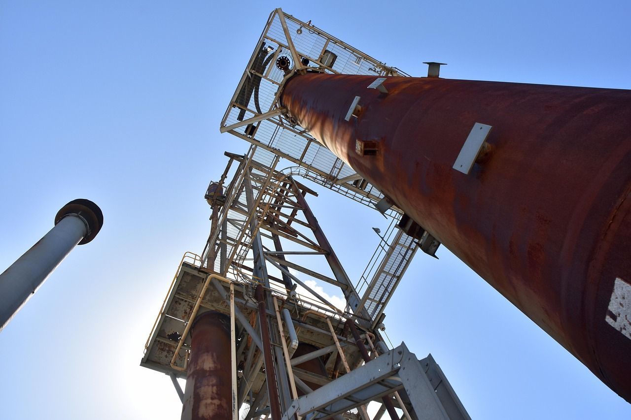 In refineries and petrochemical plants, HCl is associated with crude oil desalting and catalytic reforming processes, where chlorine from the catalyst is partially released during regeneration. - Kunak
