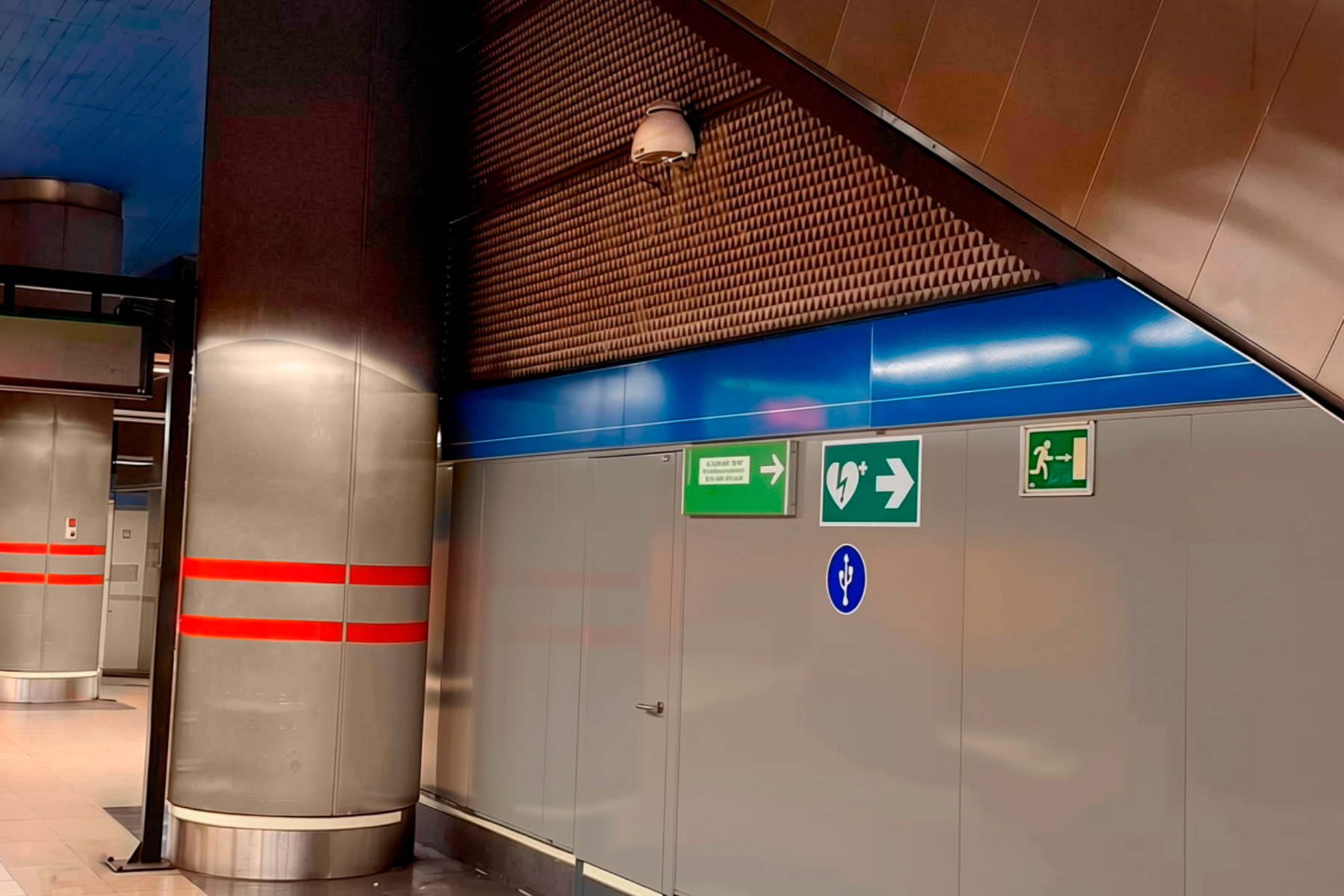 Les tunnels ferroviaires et le métro sont des espaces où une part importante des particules ne provient pas des moteurs à combustion, mais du fonctionnement même du système ferroviaire. - Kunak
