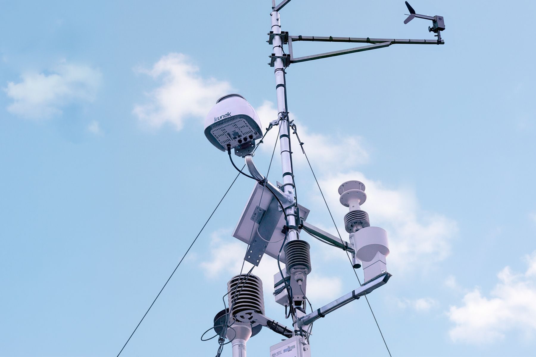 cionar Cómo elegir un sensor de calidad del aire: criterios para acertar en tu proyecto Cómo elegir un sensor de calidad del aire: criterios para acertar en tu proyecto - Kunak